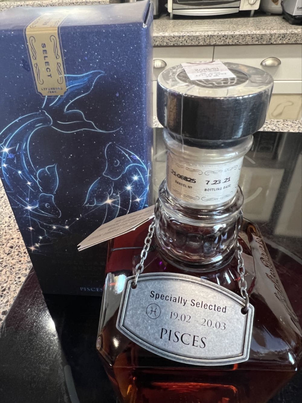 Zodiac Picses 2021 Poland - Jack Daniel Distillery (700 mL) alcohol collectible - Main Image 4