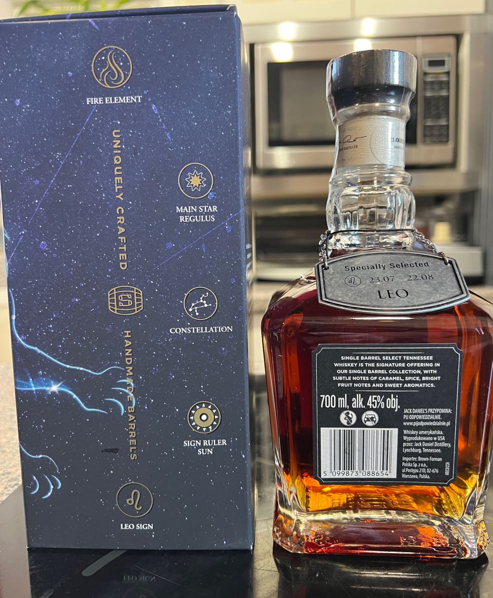 Zodiac Leo 2021 Poland - Jack Daniel Distillery (700 mL) alcohol collectible - Main Image 2