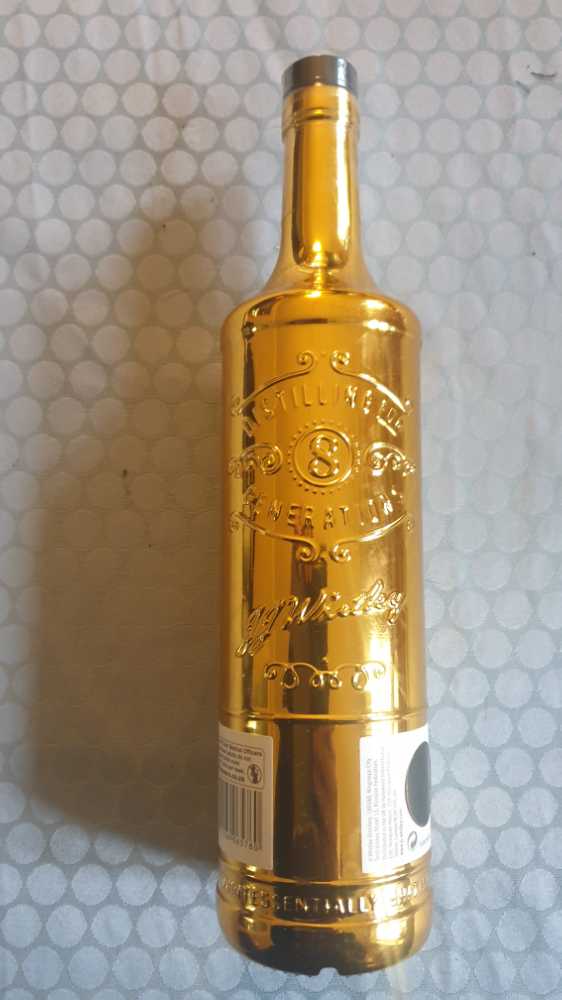 J. J. Whitley Artisanal Russian Vodka 700ml 38% Russia - J. Whitley Distillery (700 mL) alcohol collectible [Barcode 5011166065760] - Main Image 2