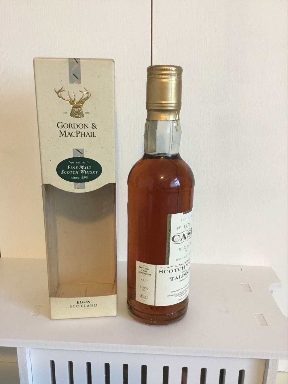 Springbank - Springbank (700 mL) alcohol collectible - Main Image 2
