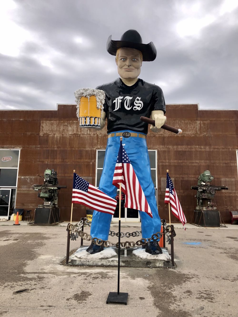 Fernson Lion’s Paw - Fernson’s Brewing Company alcohol collectible - Main Image 4