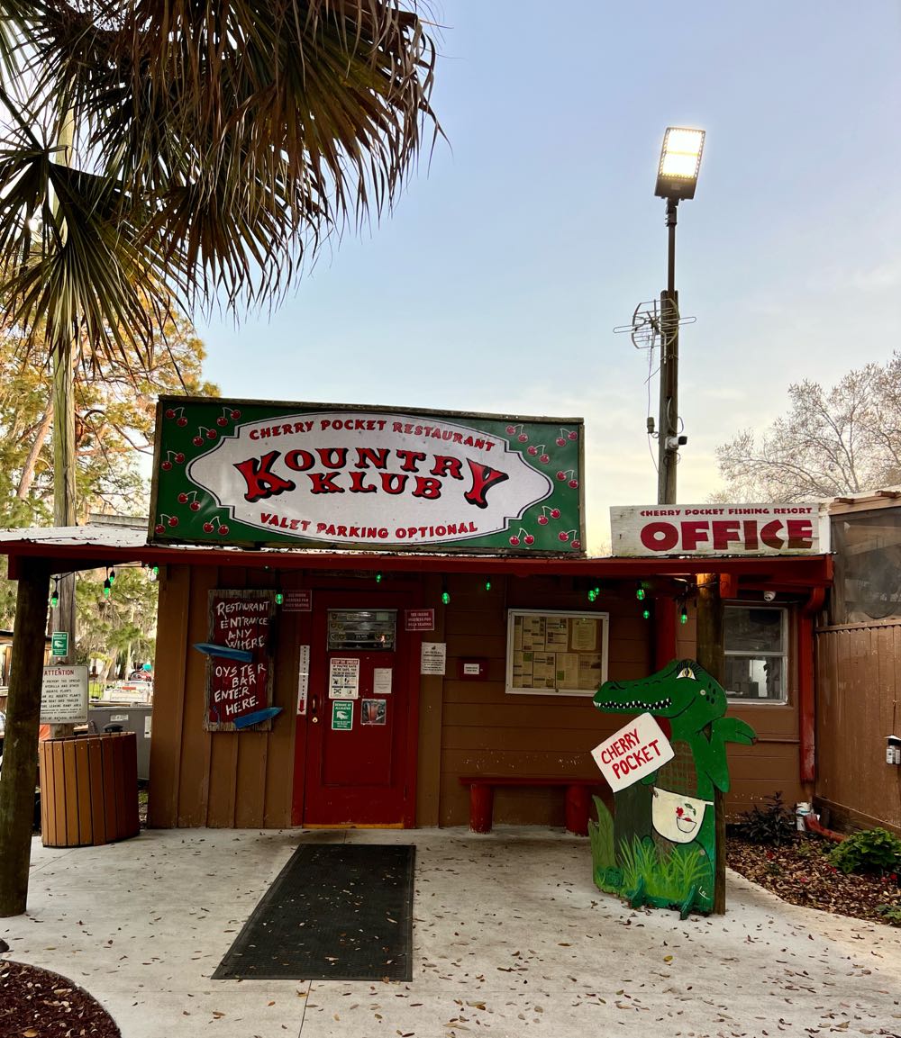 Breckenridge Avalanche Amber Ale - Breckenridge Brewery, Littleton alcohol collectible - Main Image 2
