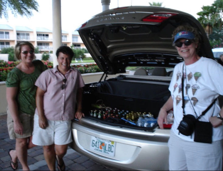 Anheuser-Busch Rolling Rock Red - Anheuser Busch, St Louis alcohol collectible - Main Image 4