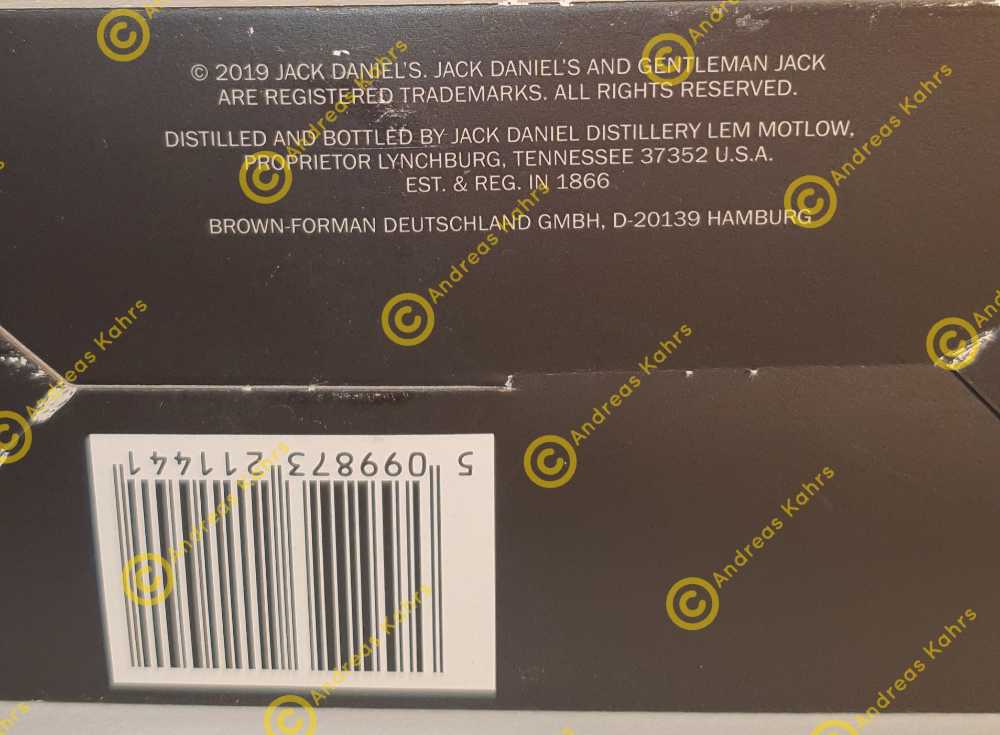 Miniset & Glass Silver 5th - Jack Daniels Distillery (200 mL) alcohol collectible [Barcode 5099873211441] - Main Image 3