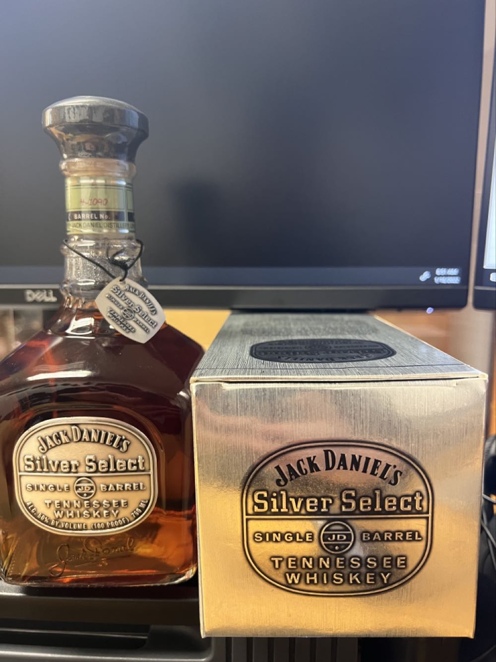 Silver Select Single Barrel 2004 - Jack Daniel Distillery (750 mL) alcohol collectible - Main Image 4