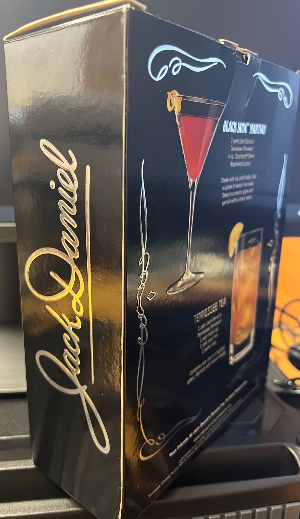 Set 3 Black Label - PlayCards And Dices - Jack Daniel Distillery (375 mL) alcohol collectible [Barcode 082184046166] - Main Image 3