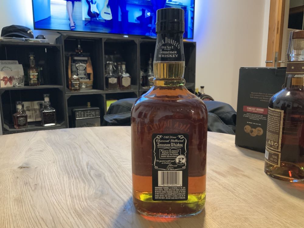 Jack Daniel’s Black Label  Tennessee Whiskey - Jack Daniel’s (1.75 L) alcohol collectible [Barcode 082184090428] - Main Image 2
