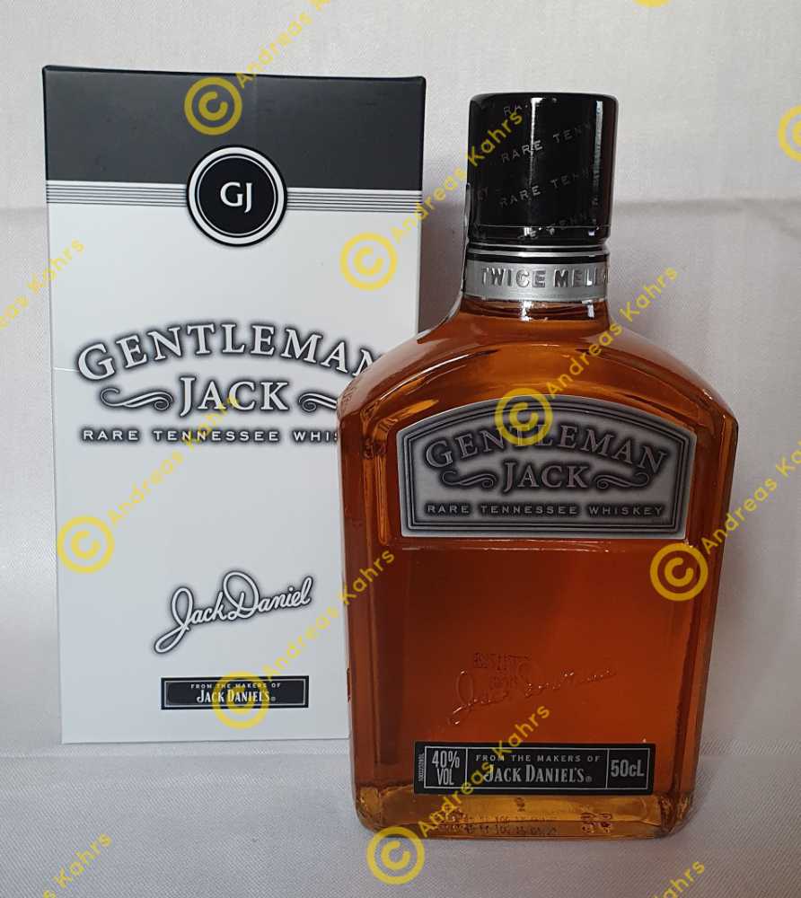 Gentleman Jack mit Box - Jack Daniels Distillery (500 mL) alcohol collectible [Barcode 5099873001066] - Main Image 1