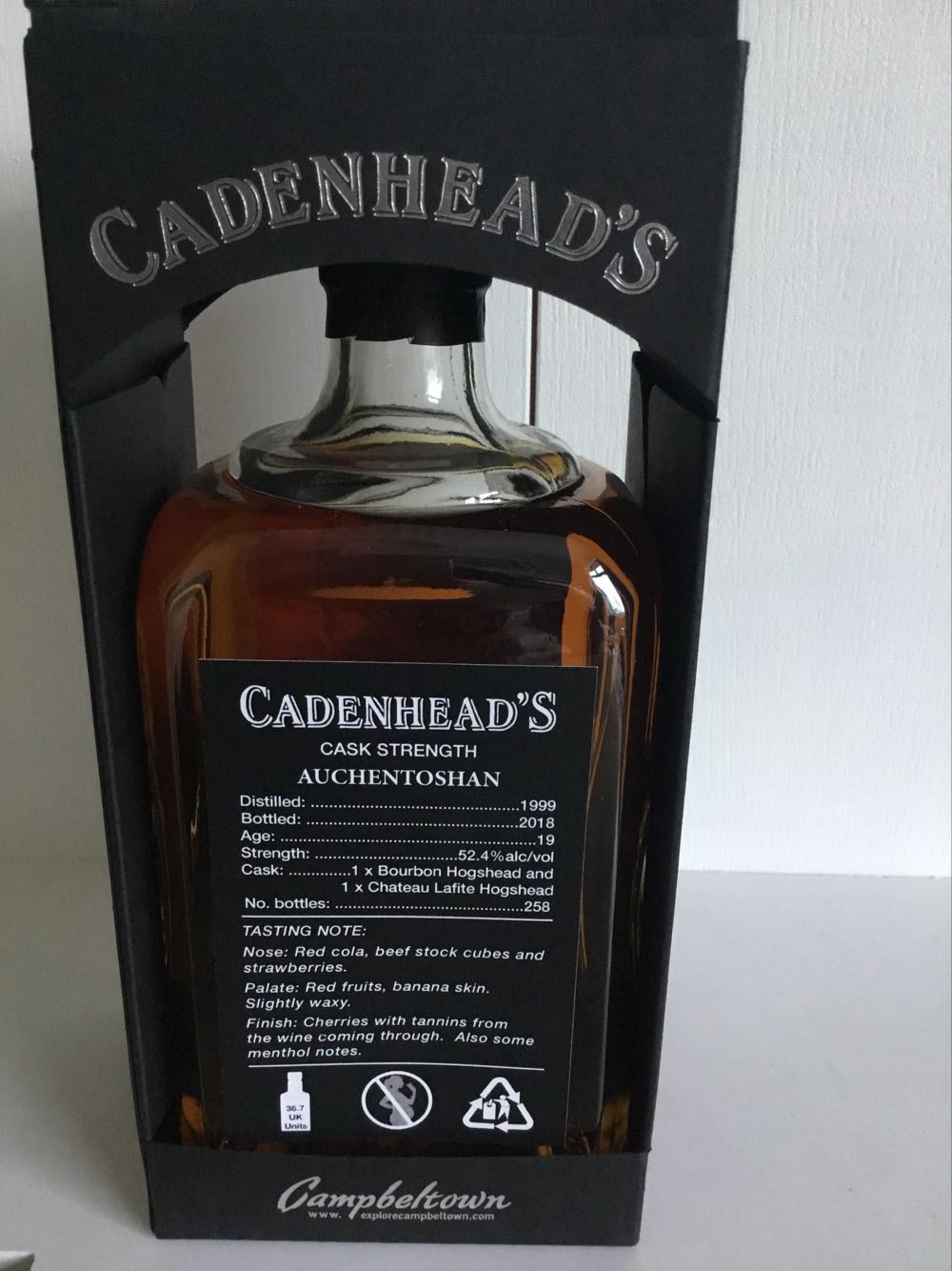 Auchentoshan 19yo 52.4% Small Batch Cadenheads 2018 (2025) - Auchentoshan Distillery alcohol collectible - Main Image 2