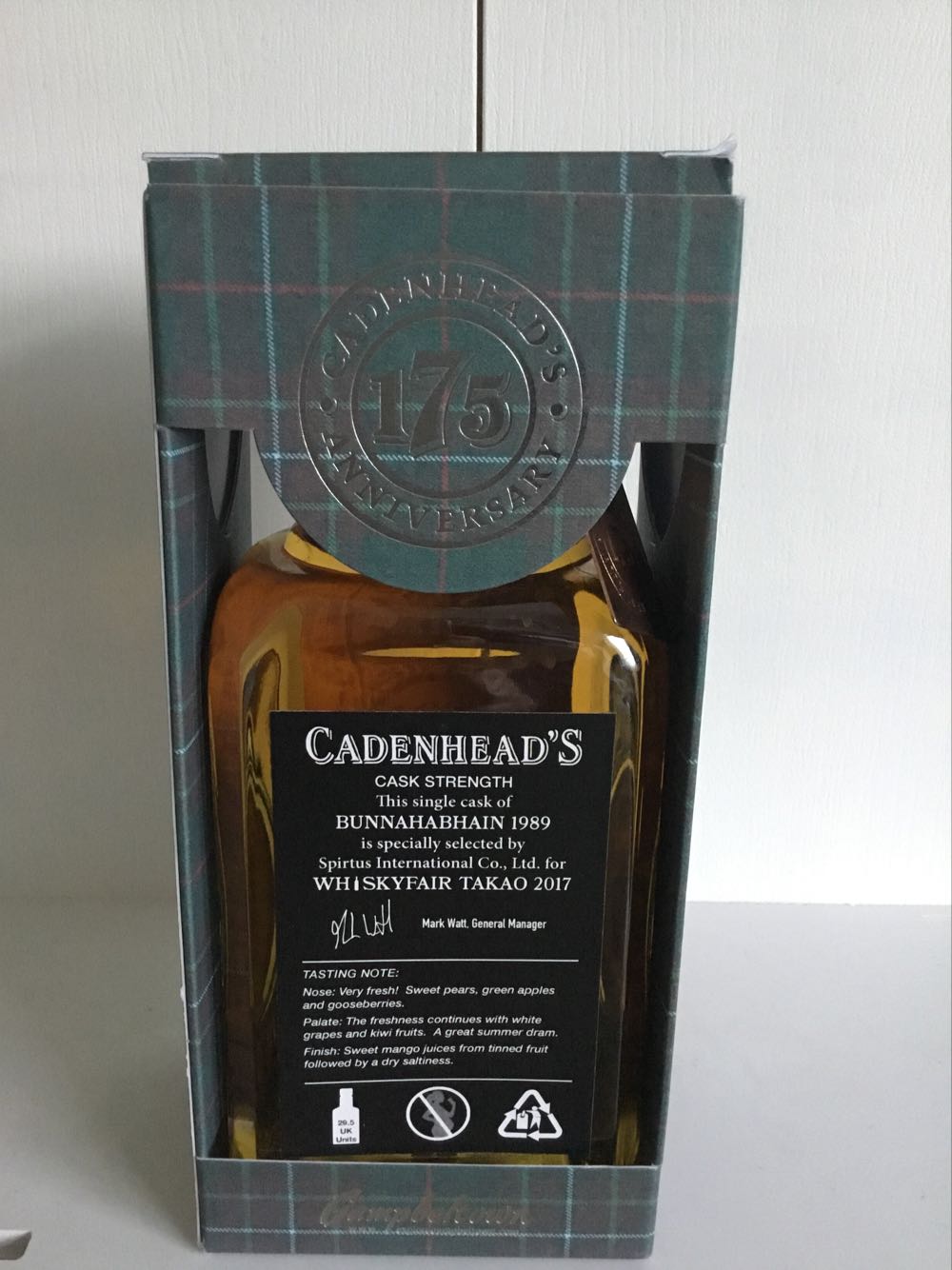 Bunnahabhain 27yo 42.2% 2017 Single Cask Cadenheads - The Bunnahabhain Distillery alcohol collectible - Main Image 2