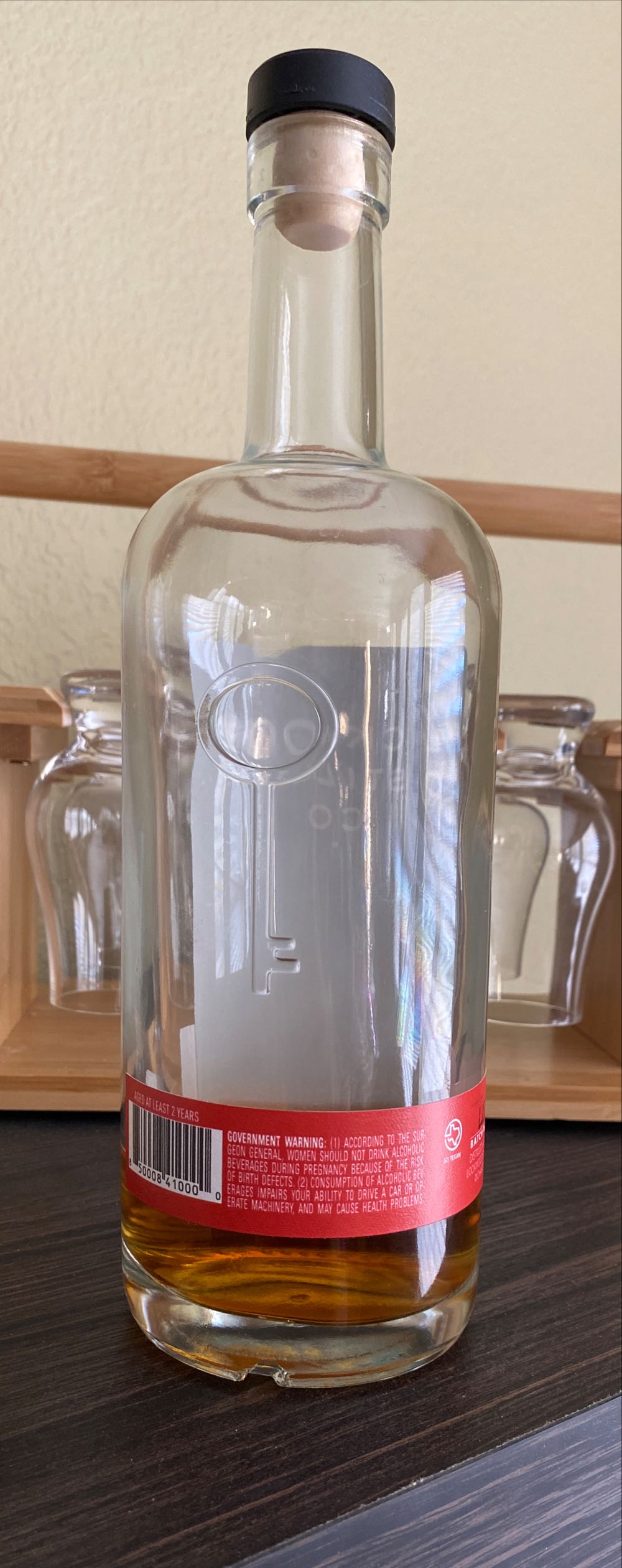 Lockwood Distilling Straight Bourbon Whiskey  alcohol collectible [Barcode 850008410000] - Main Image 2