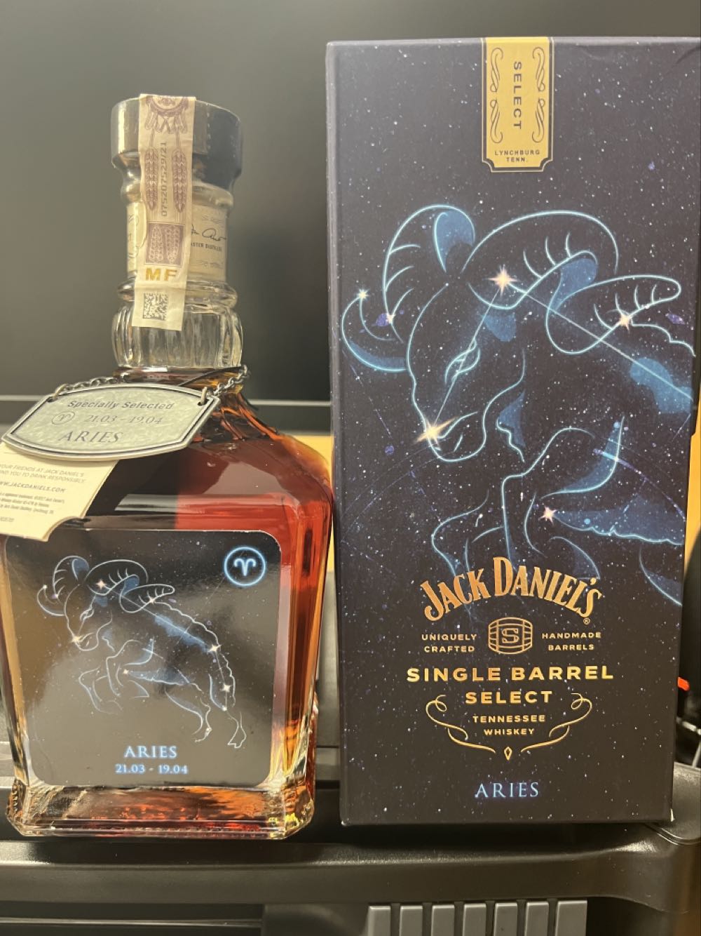 Zodiac Aries 2021 Poland - Jack Daniel’s Distillery, Lynchburg, TN (700 mL) alcohol collectible - Main Image 2
