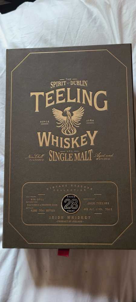 Teeling 28  - The Teeling Whiskey Co. (.7 L) alcohol collectible [Barcode 5391523276405] - Main Image 3