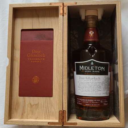 Midleton Dair Ghaelach Knockrath Forest Tree  - Midleton Distillery (700 mL) alcohol collectible [Barcode 5011007009373] - Main Image 2
