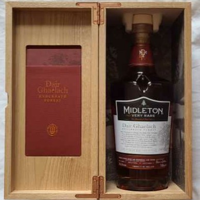 Midleton Dair Ghaelach Knockrath Forest Tree 4 - Midleton Distillery (700 mL) alcohol collectible [Barcode 5011007009397] - Main Image 2