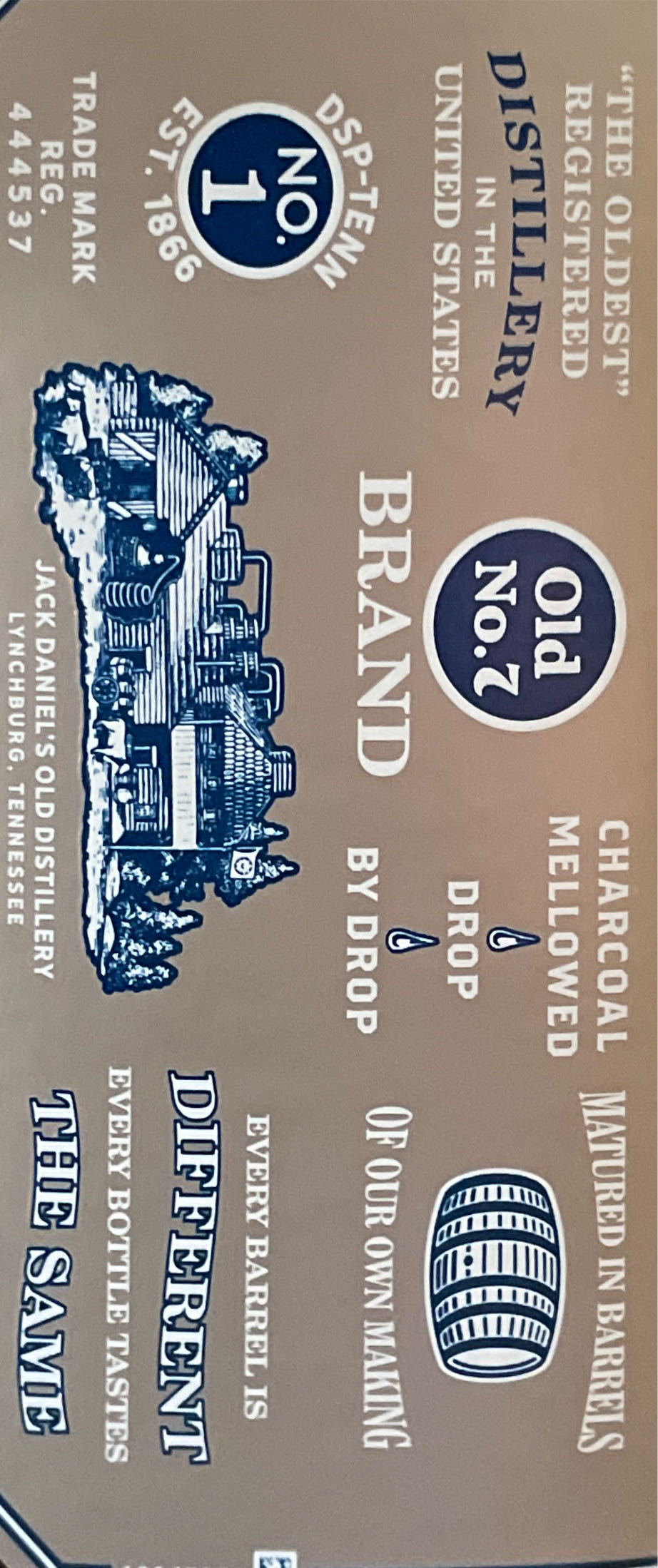 Jack Daniels Legacy 3 - Jack Daniel‘s Distillery (1 L) alcohol collectible [Barcode 5099873018552] - Main Image 4