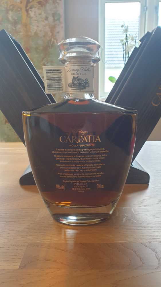 Carpatia Vintage 1999 700ml 40% Poland - Polmos Bielsko-Biata SA (700 mL) alcohol collectible [Barcode 5900398007344] - Main Image 2