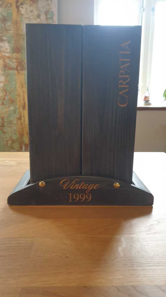 Carpatia Vintage 1999 700ml 40% Poland - Polmos Bielsko-Biata SA (700 mL) alcohol collectible [Barcode 5900398007344] - Main Image 4