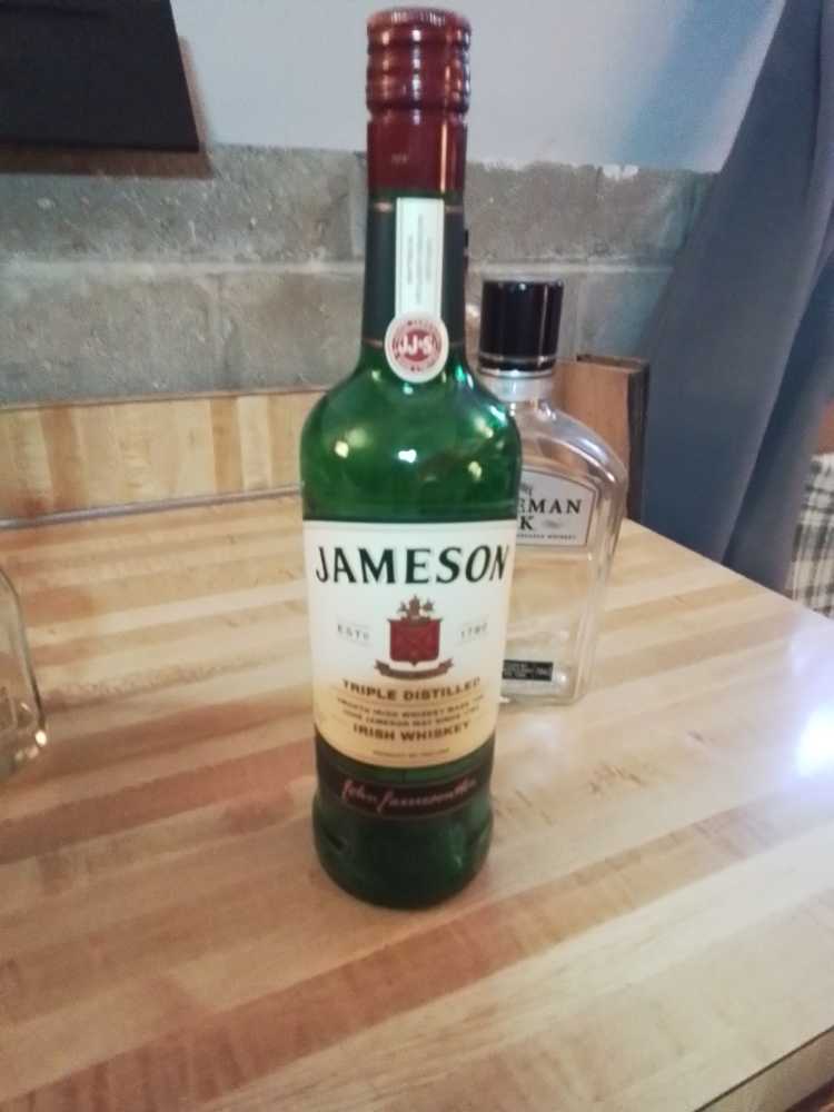 Jack Daniel’s Whiskey And Cola 4pk Cans