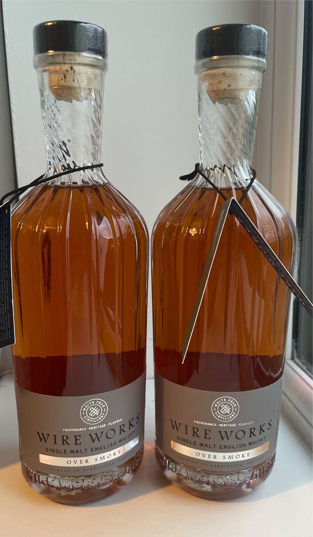 WIRE WORKS OVER SMOKE - WHITE PEAKS (700 mL) alcohol collectible [Barcode 5060593480158] - Main Image 4