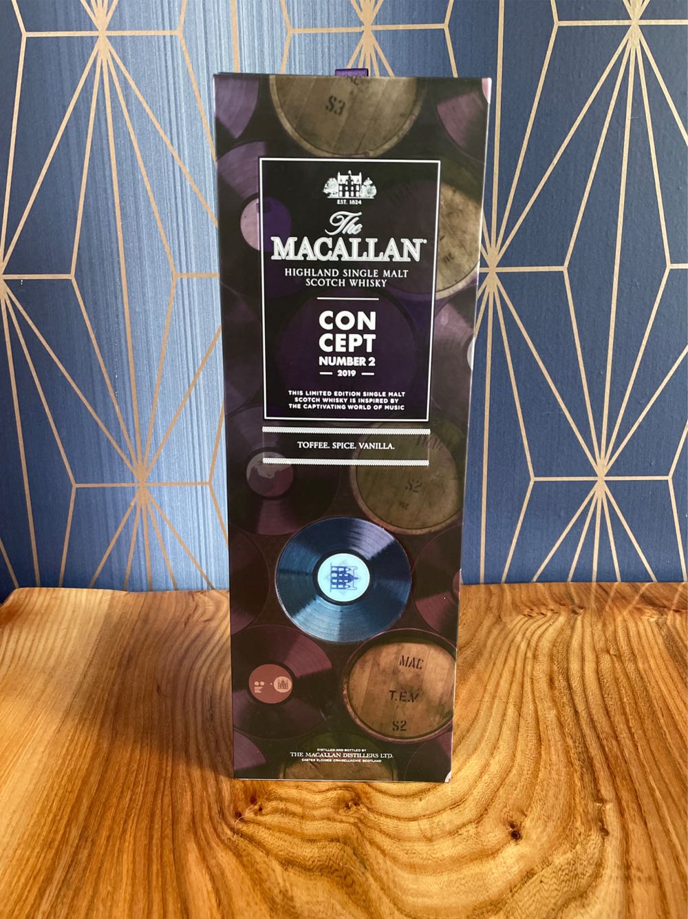 MACALLAN Concept N2 2019 Highland Single Malt Scotch Whisky - The Macallan Distillery (700 mL) alcohol collectible [Barcode 5010314308780] - Main Image 3