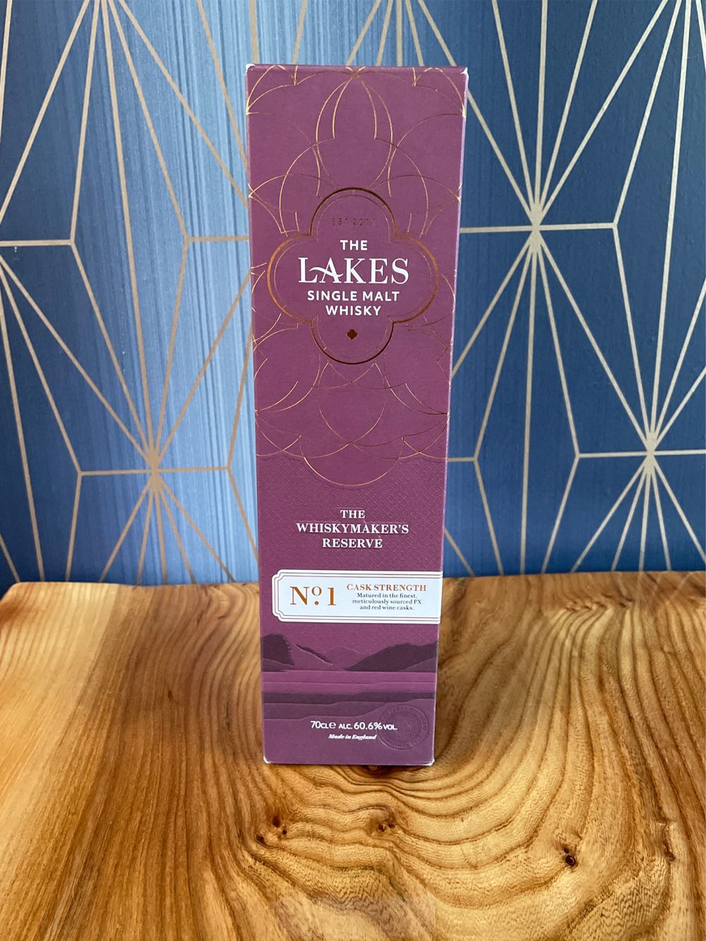 The Lakes Whiskymaker’s Reserve No.1 - THE LAKES (700 mL) alcohol collectible [Barcode 5060307843118] - Main Image 2