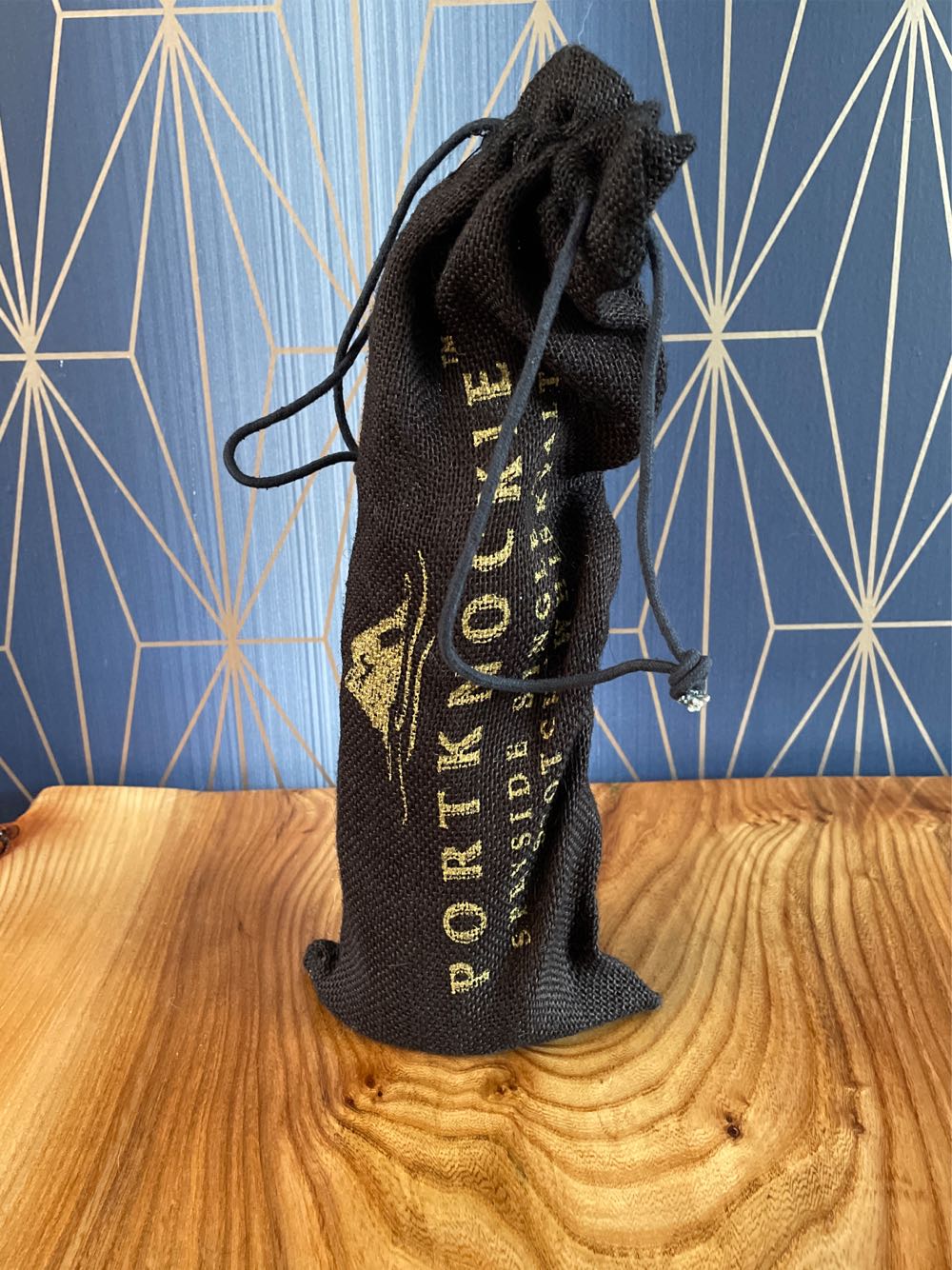 Portknockie Single Speyside Malt 43% Abv 70cl Scotch ... - PORTKNOCKIE (700 mL) alcohol collectible [Barcode 5014218822007] - Main Image 2