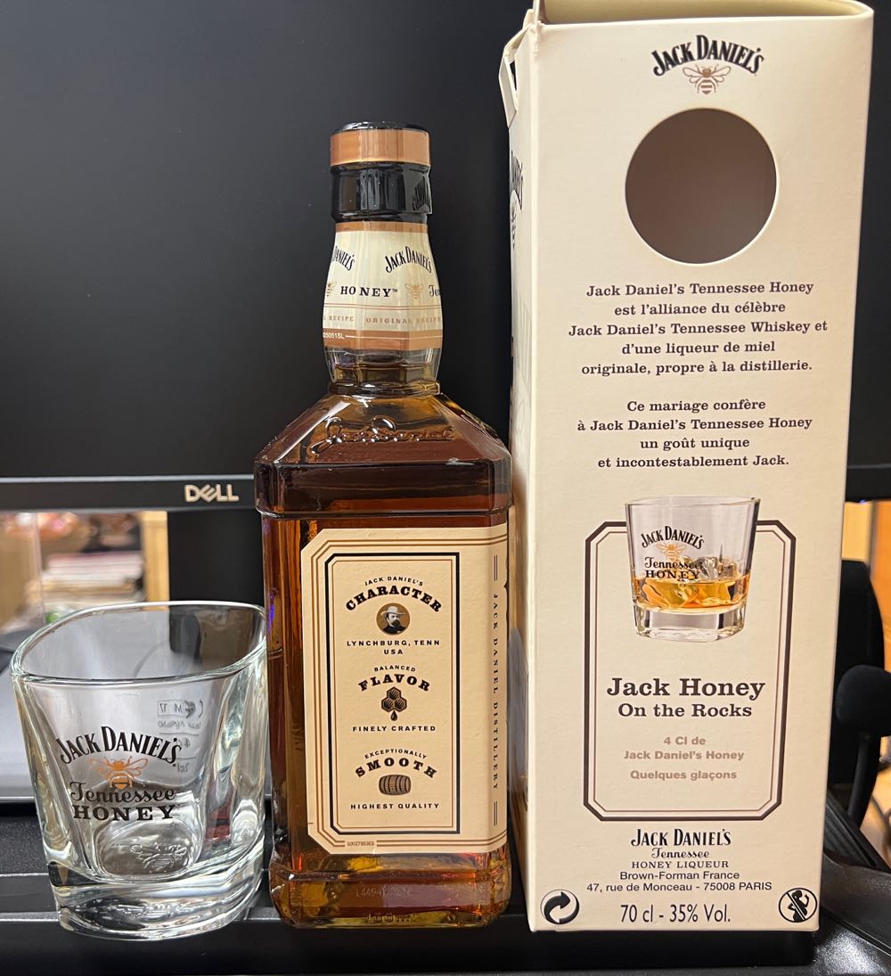 Set Honey With Shot Glass France 2020 - Jack Daniel’s Distillery, Lynchburg, TN (700 mL) alcohol collectible [Barcode 5099873001370] - Main Image 2
