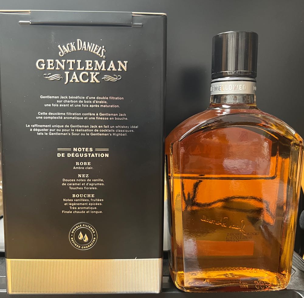 GJ Metal Tin & 2 Strolls France 2020 - Jack Daniel’s Distillery, Lynchburg, TN (700 mL) alcohol collectible [Barcode 5099873038758] - Main Image 2