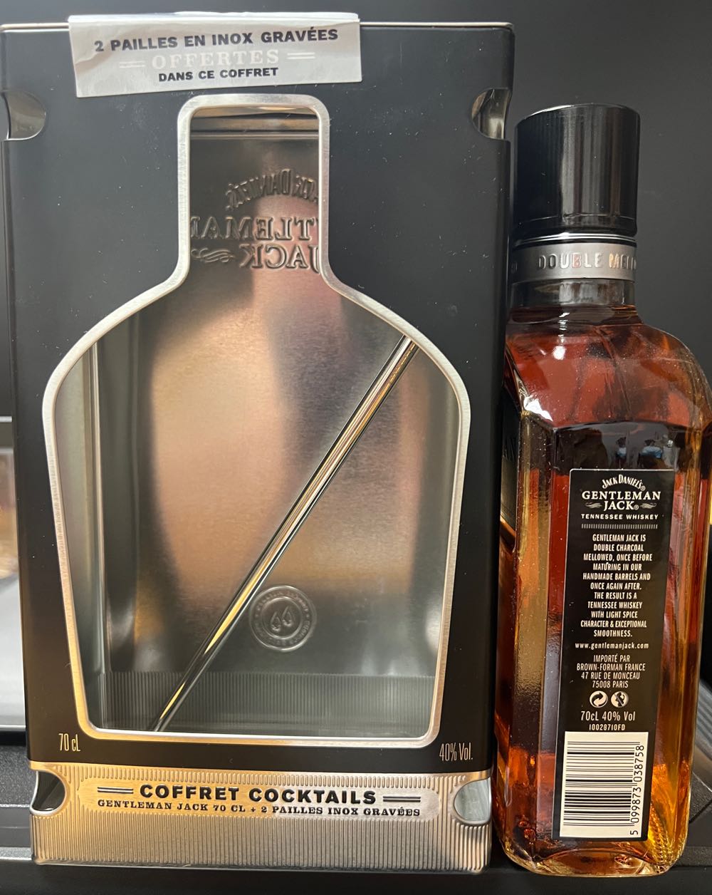 GJ Metal Tin & 2 Strolls France 2020 - Jack Daniel’s Distillery, Lynchburg, TN (700 mL) alcohol collectible [Barcode 5099873038758] - Main Image 3