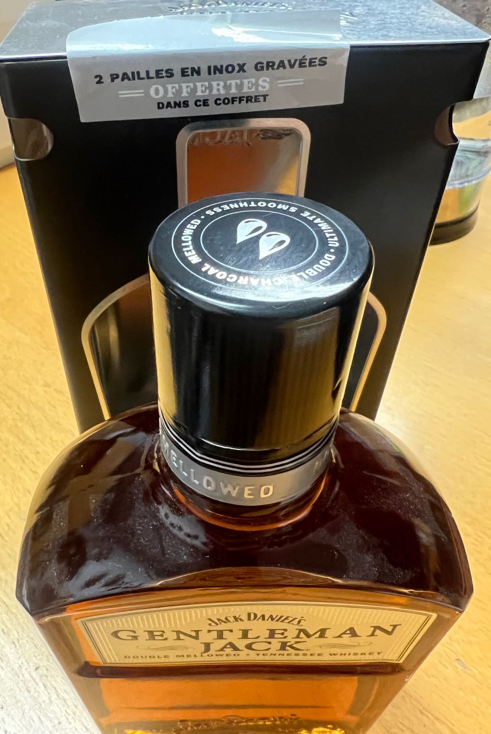 GJ Metal Tin & 2 Strolls France 2020 - Jack Daniel’s Distillery, Lynchburg, TN (700 mL) alcohol collectible [Barcode 5099873038758] - Main Image 4