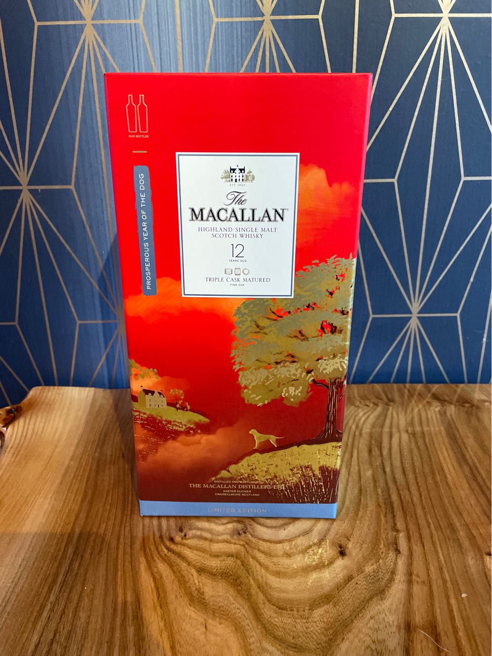 MACALLAN YEAR OF THE DOG - Macallan (700 mL) alcohol collectible [Barcode 5010314048907] - Main Image 2