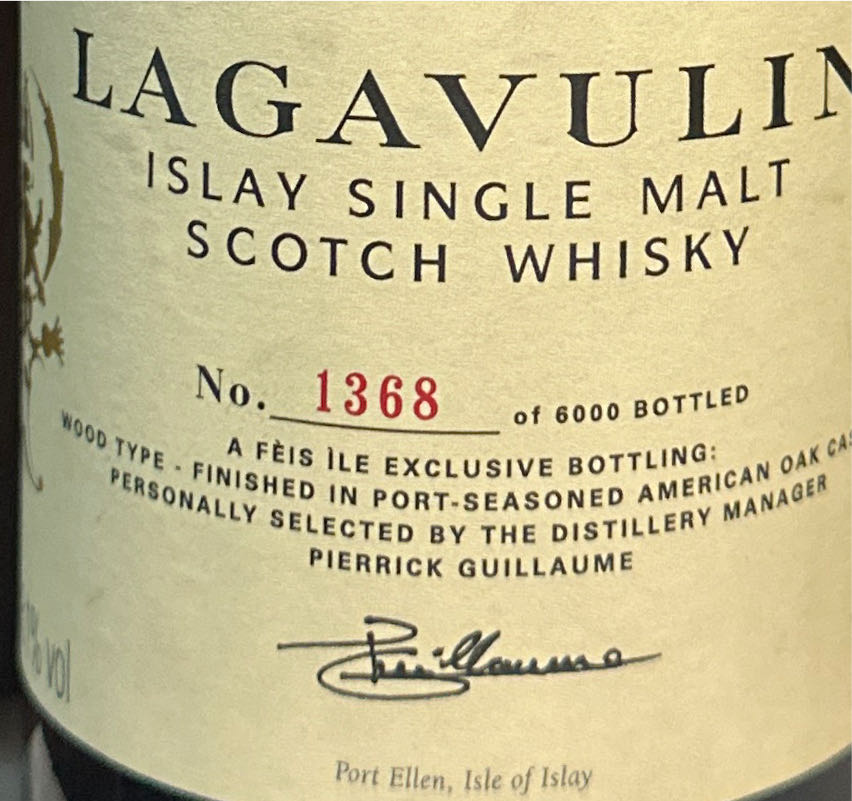 Lagavulin 13 Year Old Feis Ile Whisky - Lagavulin Distillery (700 mL) alcohol collectible [Barcode 5000281066639] - Main Image 3