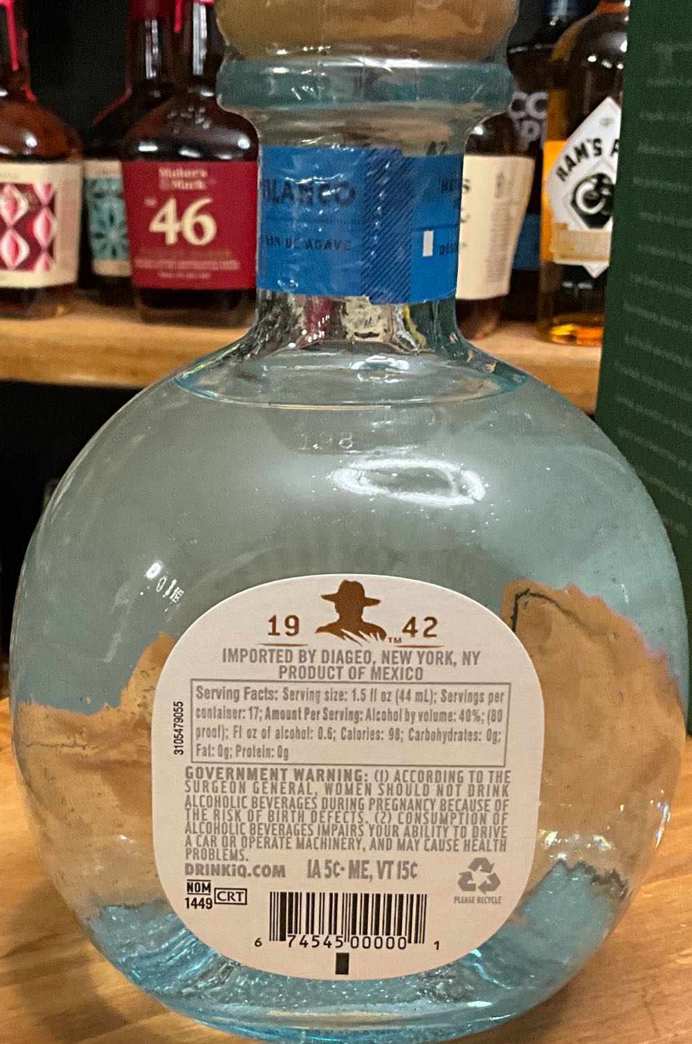 Don Julio Blanco Tequila  (750 mL) alcohol collectible [Barcode 674545000001] - Main Image 2