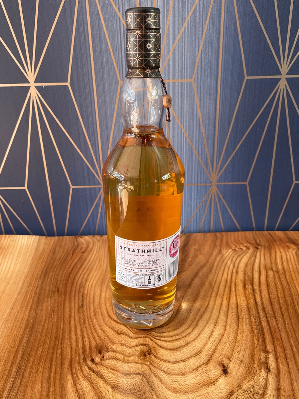 Strathmill 2021 21yr - Strathmill Distillery (700 mL) alcohol collectible [Barcode 5000281044286] - Main Image 2