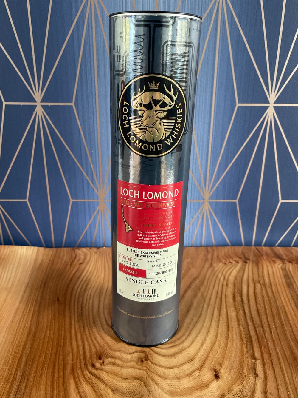 Loch Lomond Single Cask - Loch Lomond Distillery (700 mL) alcohol collectible [Barcode 5016840332671] - Main Image 2