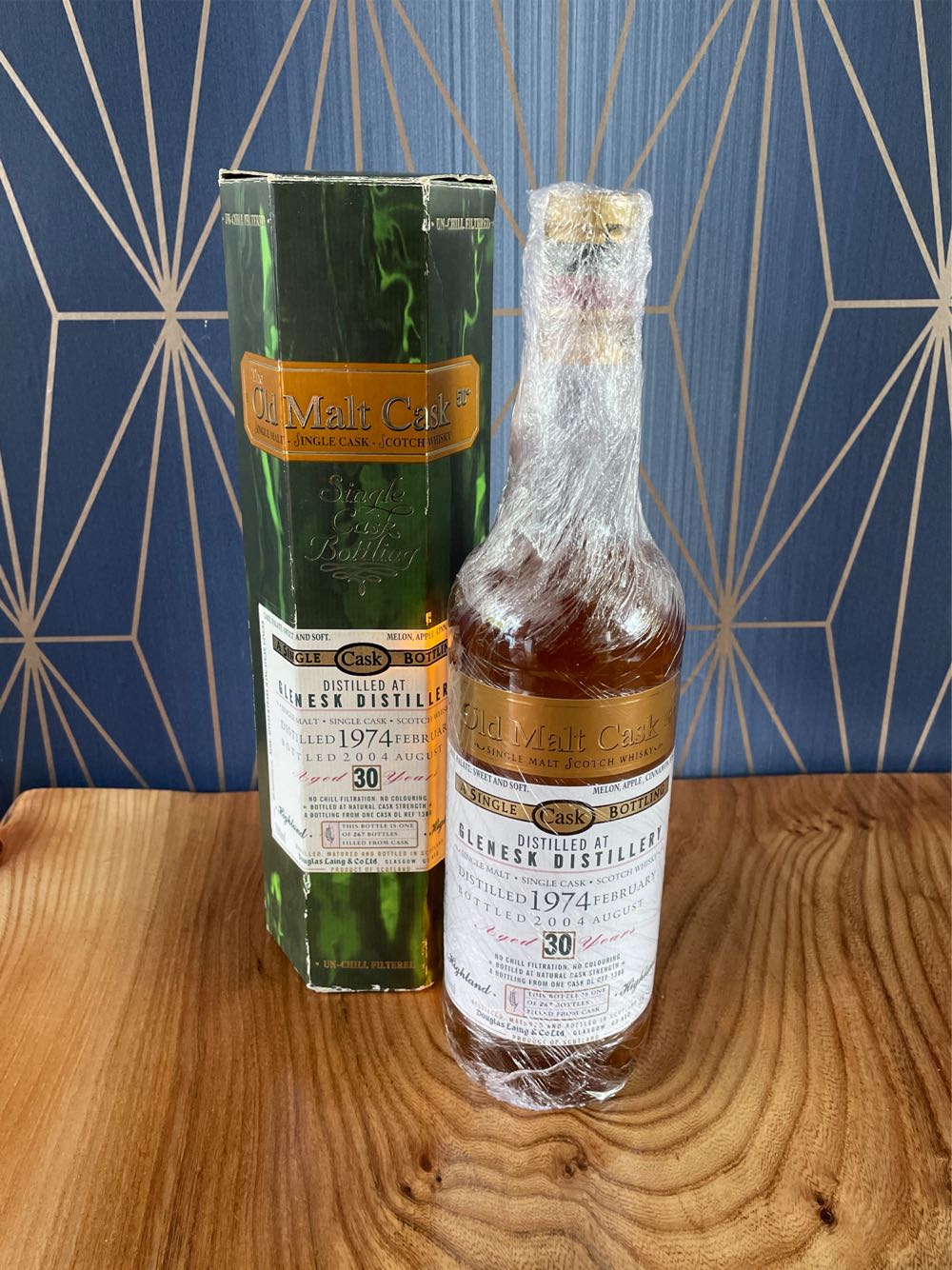 Old Malt Cask - Glenesk (700 mL) alcohol collectible [Barcode 5014218757767] - Main Image 2