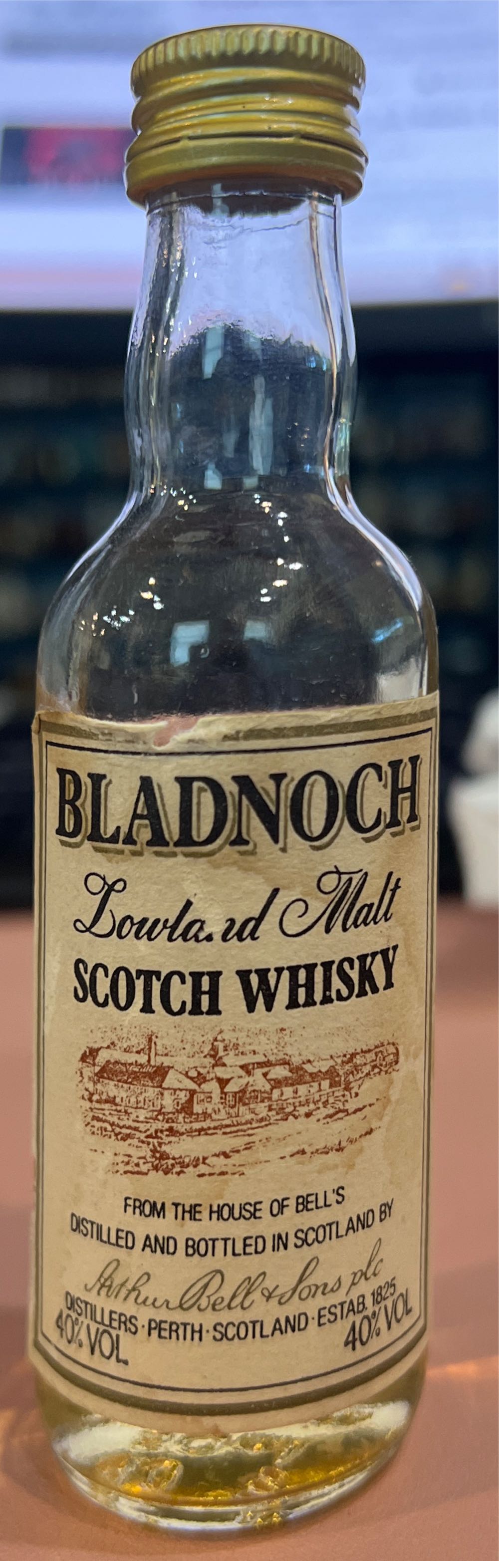 Bladnoch 10 Years Lowland Single Malt Whisky - Bladnoch Distillery (700 mL) alcohol collectible [Barcode 851370006358] - Main Image 3