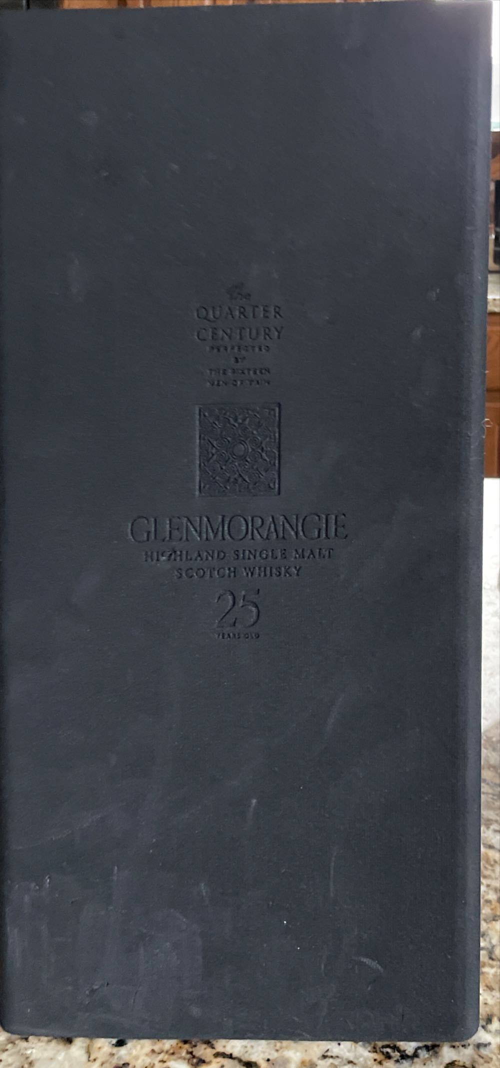 Glenmorangie 25 Year - Glenmorangie Distillery (750 mL) alcohol collectible [Barcode 081753810856] - Main Image 3
