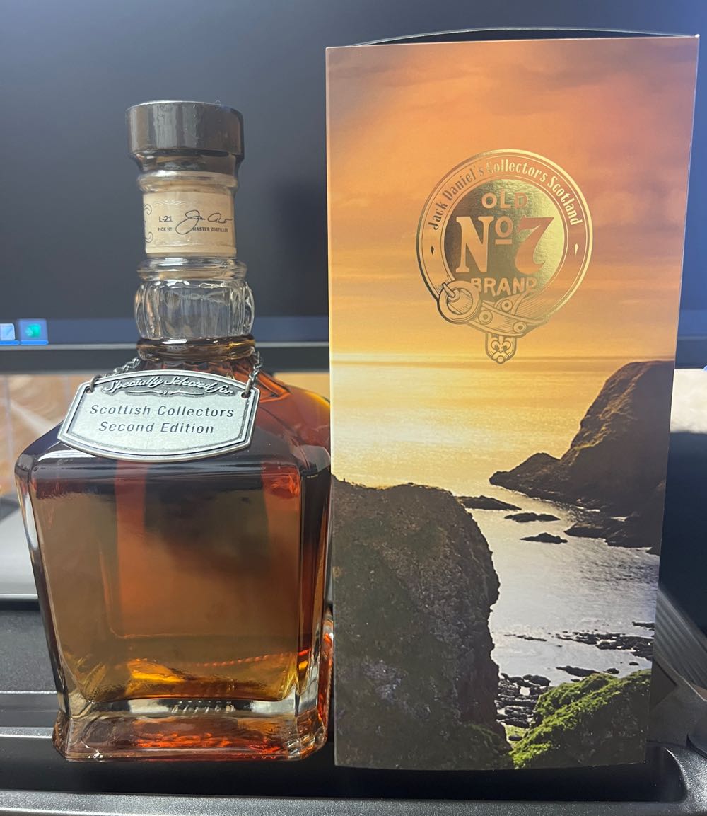 Scottish Collectors Second Edition - Jack Daniel’s Distillery, Lynchburg, TN (700 mL) alcohol collectible [Barcode 5099873388655] - Main Image 4