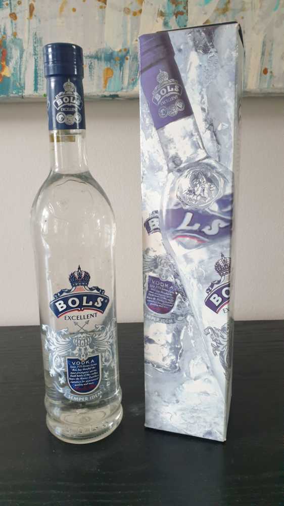 Bols Excellent 700ml 42,3% Holland - Bols Royal Distilleries (700 mL) alcohol collectible [Barcode 5900471026125] - Main Image 3