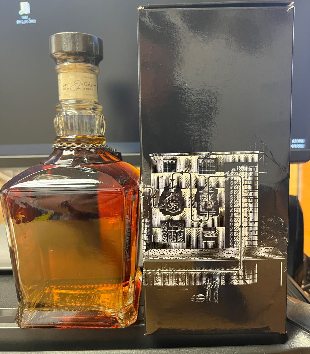 US Collectors Tribute To The Distillery - Jack Daniel’s Distillery, Lynchburg, TN (750 mL) alcohol collectible [Barcode 082184087008] - Main Image 4
