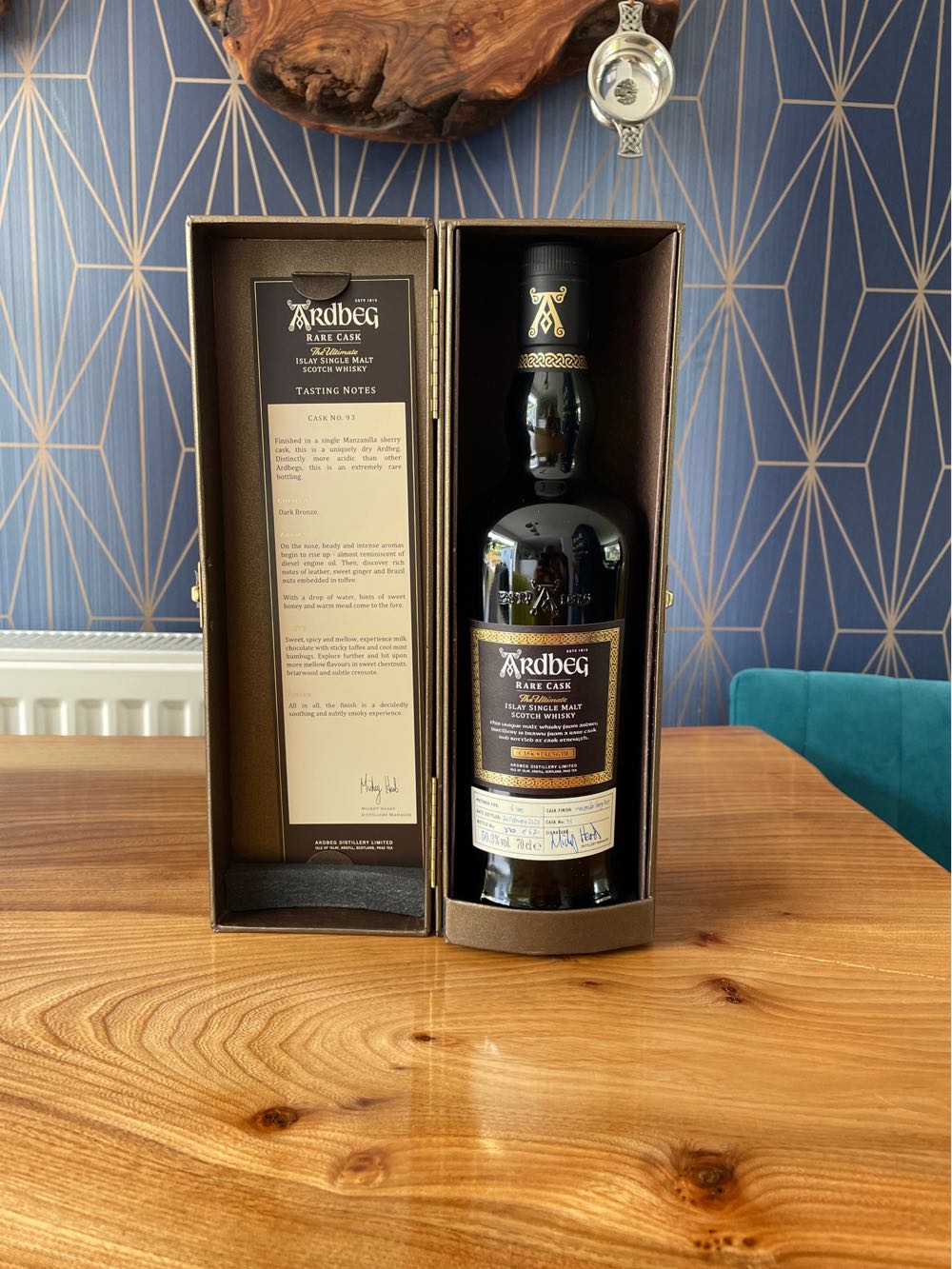 Ardbeg Rare Cask - Ardbeg Distillery (700 mL) alcohol collectible - Main Image 2