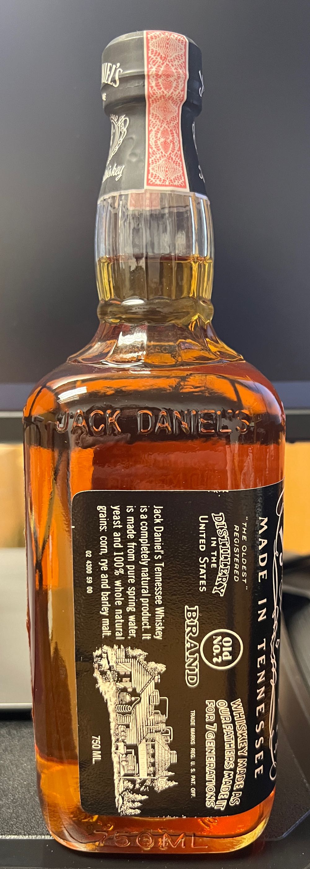 Black Label 1993 Fake Seal - Jack Daniel’s Distillery, Lynchburg, TN (750 mL) alcohol collectible [Barcode 082184090466] - Main Image 2