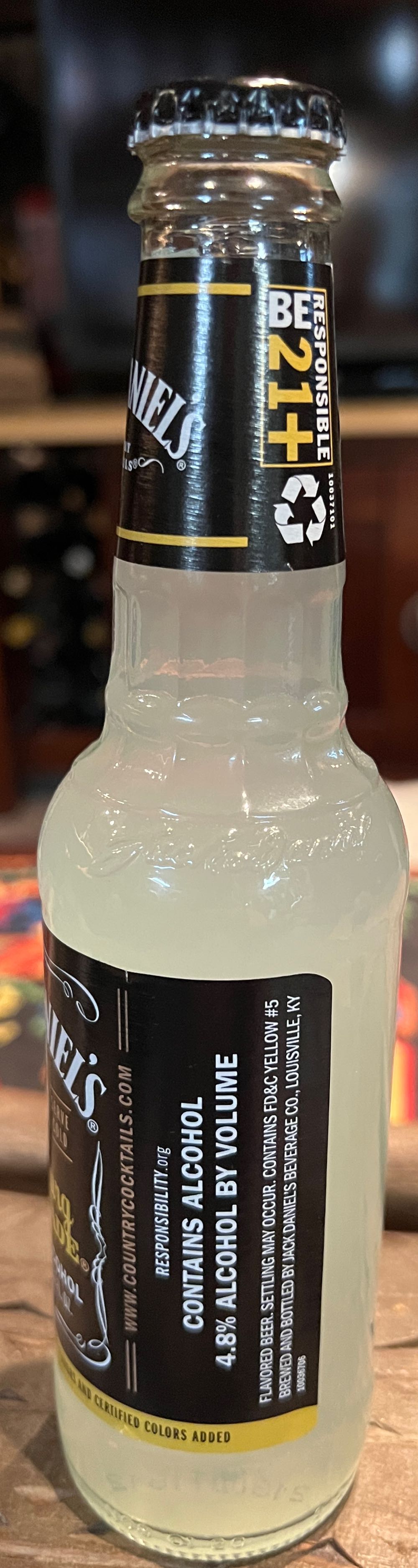 Lynchburg Lemonade - Jack Daniel’s Beverage Co. (10 FL OZ) alcohol collectible [Barcode 082184026021] - Main Image 3