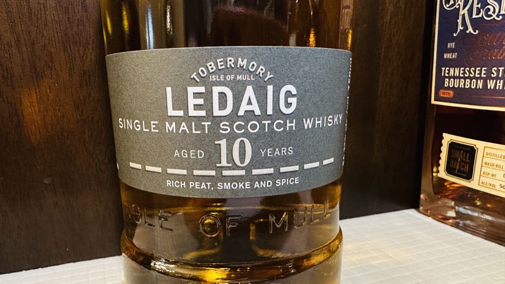 Ledaig 10 Year Old - Ledaig Distillery (750 mL) alcohol collectible [Barcode 5029704217632] - Main Image 2