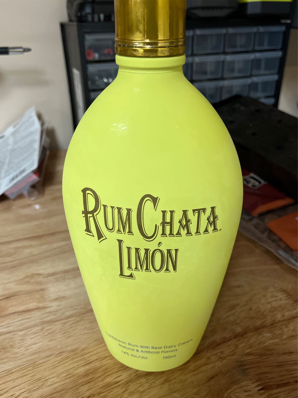 Rumchata Limon Rum - Caribbean - Rum Chata (750 mL) alcohol collectible [Barcode 890355001513] - Main Image 1