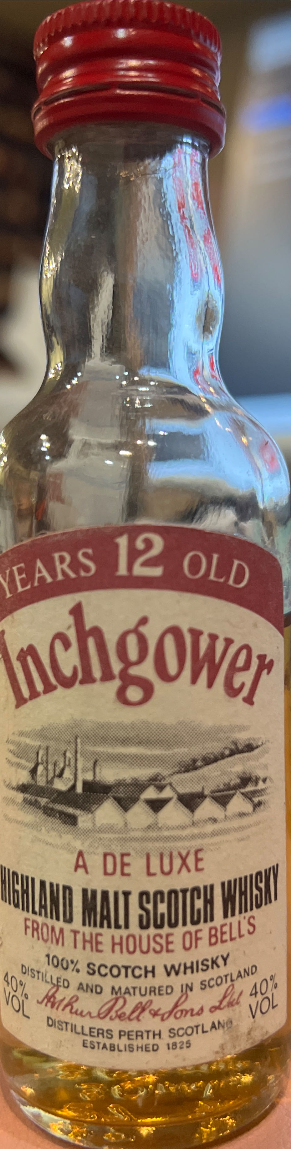 Inchgower 14 Years - The Caskhound (500 mL) alcohol collectible - Main Image 2