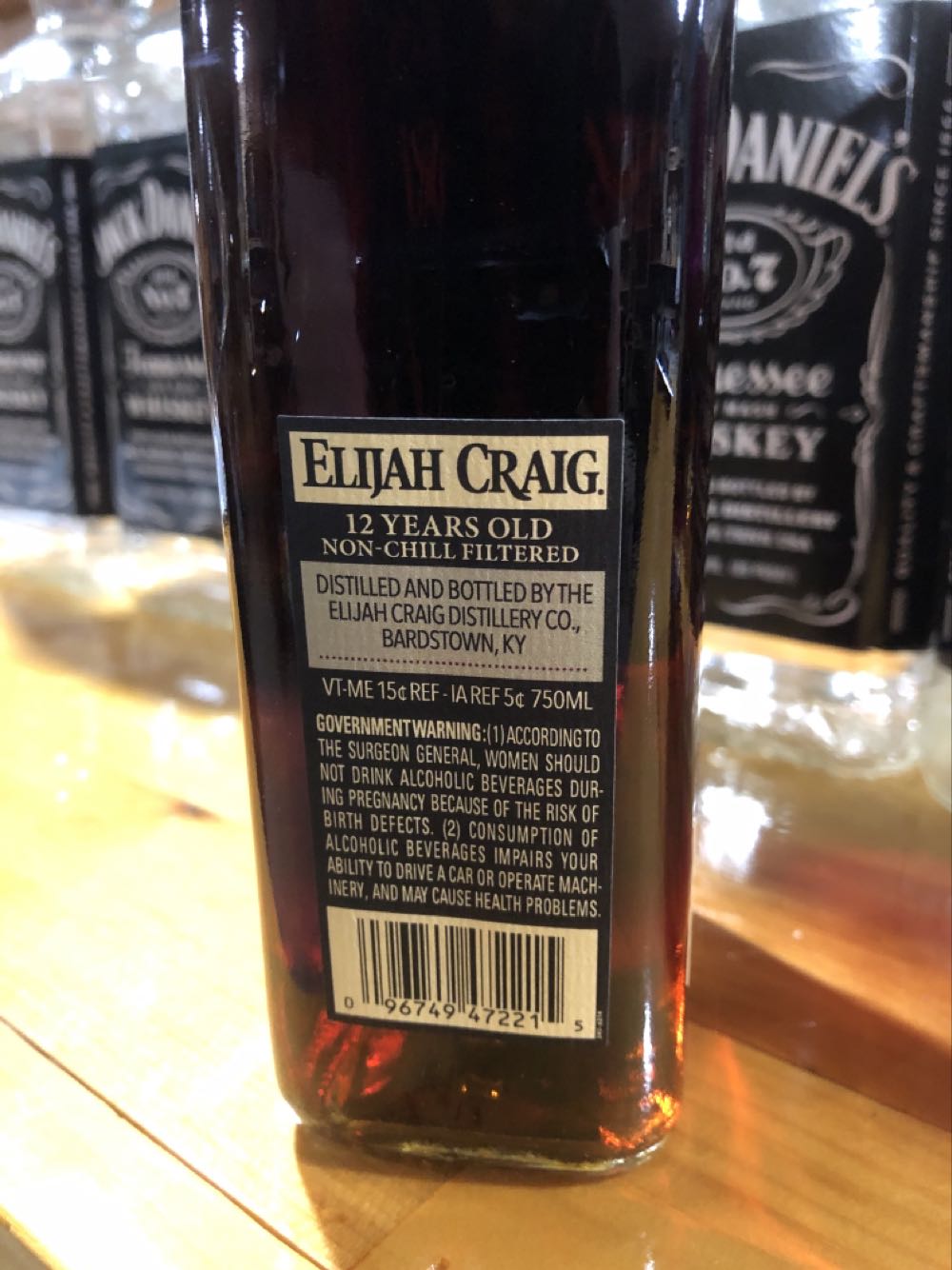 Elijah Craig Barrel Proof B522 - Heaven Hill Distillery, Louisville, KY (750 mL) alcohol collectible - Main Image 2