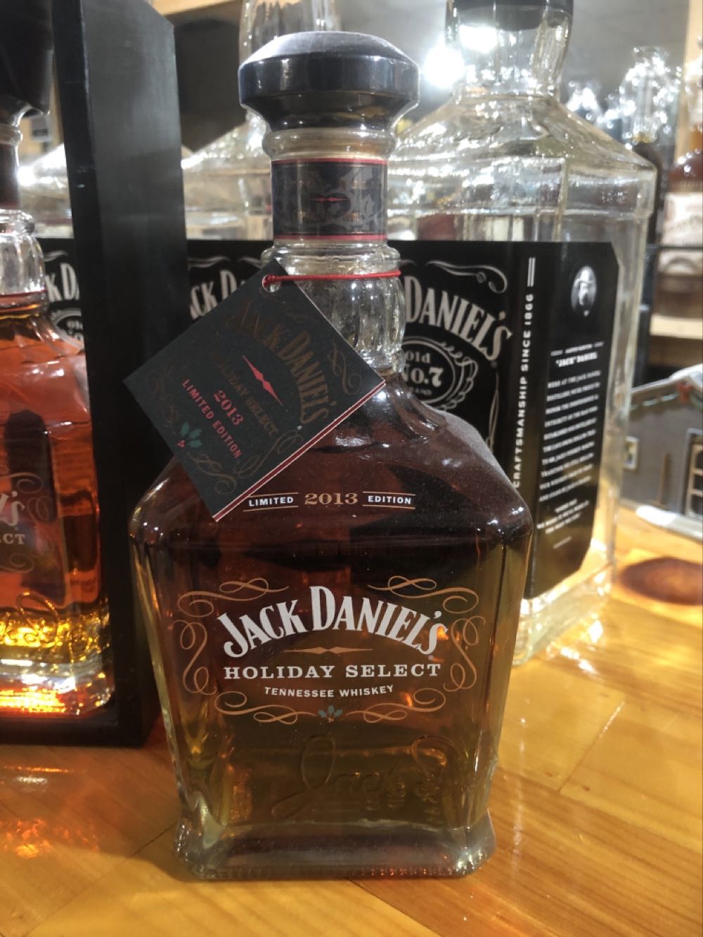 LIQUOR : Single Barrel Holiday 2013  (750 mL) alcohol collectible - Main Image 2